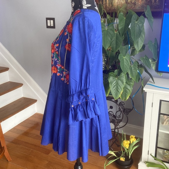 Embroidered tunic - Picture 10 of 15